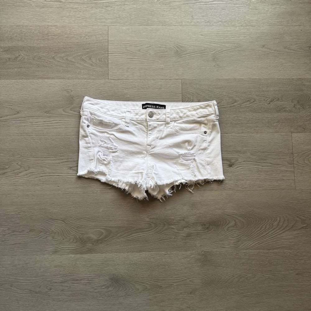 Express Low Rise Cut Off Denim Shorts - Picture 6 of 6